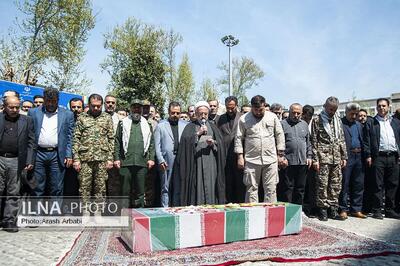 خاکسپاری شهید گمنام دفاع مقدس در محل وزارت امور اقتصادی و دارایی