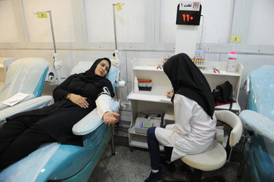 ۵ دلیل زنان ایرانی برای ترس از اهدای خون | با اقدام برای اهدا از مشکلات‌تان مطلع شوید | زنان تهرانی در قعر جدول اهدای خون