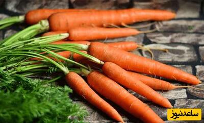 تصویری از عاشقانه های جالب دو هویج به هم چسبیده/ سبزیجات هم دل دارن😍