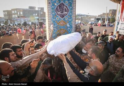 مراسم استقبال و تدفین شهید گمنام در روستای کورانه قزوین- عکس خبری تسنیم | Tasnim