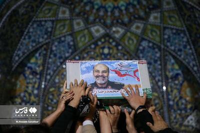 لحظاتی از تشییع شهید سرلشکر زاهدی و همرزمانش در حسینیه امام خمینی
