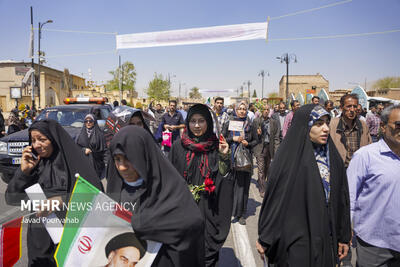 خروش بی‌نظیر مردم روزه‌دار رودان در راهپیمایی روز قدس