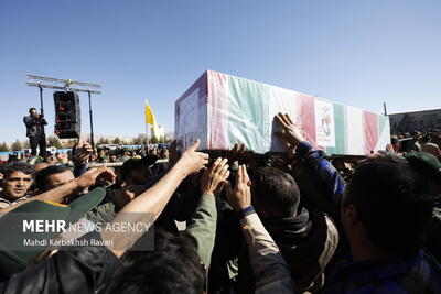 پیکرهای پاسداران شهید سپاه الغدیر در راهپیمایی امروز تشییع می‌شود
