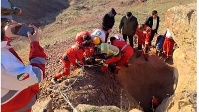 نجات 2 مرد قزوینی از چاه ۱۸ متری