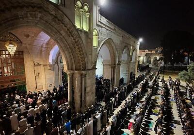بیش از 65هزار نفر نماز صبح را در مسجد الاقصی اقامه کردند - تسنیم