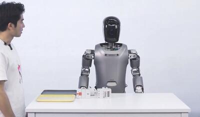 فیلم| این ربات انسان نما با شما حرف می‌زند