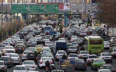 بازگشت ترافیک صبحگاهی به معابر تهران / پلیس: ترافیک از ساعت ۶ صبح امروز آغاز شد و به مرور به اوج رسید
