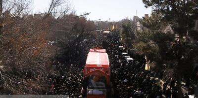 مراسم تشییع و خاکسپاری شهید زاهدی در اصفهان آغاز شد