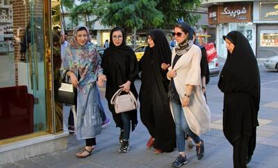 ارگان مطبوعاتی صداوسیما: حیا و حجاب، دو عنصر مهم هویتی زن مسلمان ایرانی است/ بی‌حجابی یعنی بی‌هویت‌شدن زن