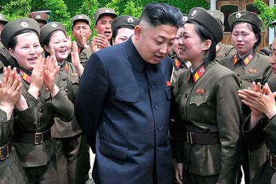 (عکس) مراسم حکومتی در کره شمالی دهه هفتاد
