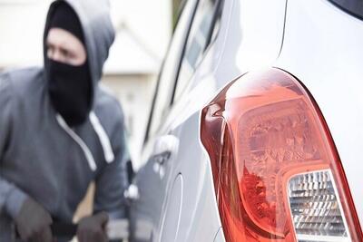 کشف ۱۲ دستگاه خودروی سرقتی در زنجان