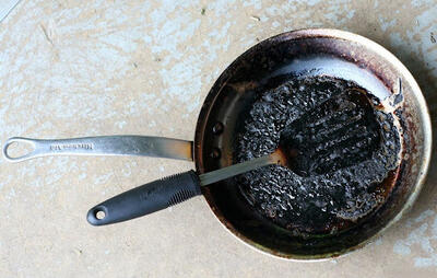بهترین روش تمیز کردن قابلمه سوخته با سشوار (از نتیجه شگفت زده می شید) - خبرنامه