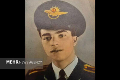 مسن‌ترین خلبان ایران به خاک سپرده شد
