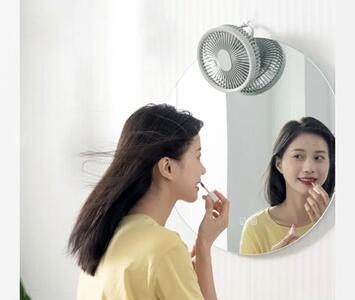 7 ترفند برای ماندگار شدن آرایش در روزهای گرم