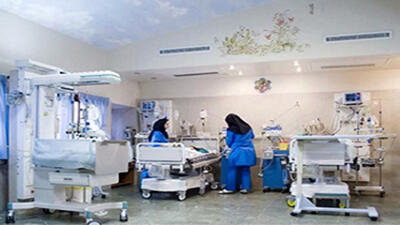 مسمومیت ۶ نفر از کارکنان مغازه فست فود در شیراز