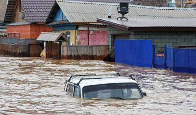 تخلیه بیش از ۴۰۰۰ نفر در روسیه در پی شکستن سد