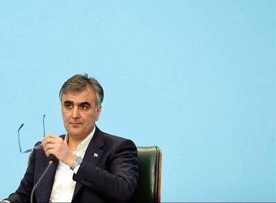 اعتراض روزنامه خراسان به سیاست‌های ارزی بانک مرکزی: آقای فرزین؛ اقدامات تکراری نتیجه غیر تکراری نمی‌دهد