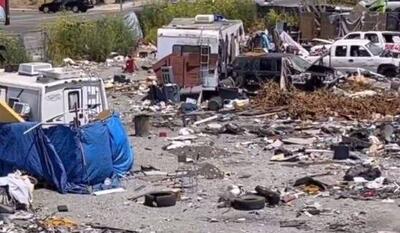 تصاویری از وضعیت اسفبار کالیفرنیا و اردوگاه بی‌خانمان‌هایش