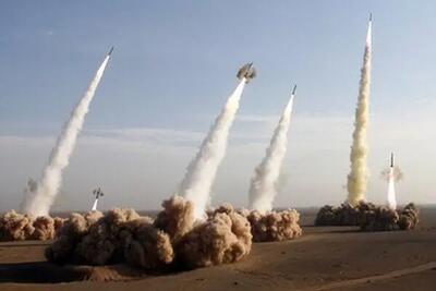 رونمایی مقاومت عراق از موشک های بالستیک / مقاومت عراق اسرائیل را با موشک بالستیک هدف قرار داد