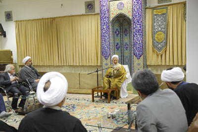 گزارش تصویری: دیدار جمعی از شاعران آیینی با حضرت آیت‌الله جوادی آملی | خبرگزاری بین المللی شفقنا