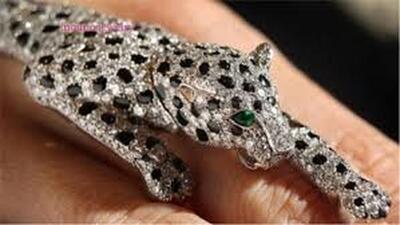 تصویری از گران‌قیمت‌ترین دستبند الماس دنیا