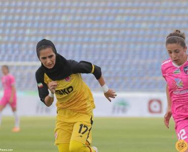 (عکس) فوتبال زنان ایران هم ستاره‌دار شد