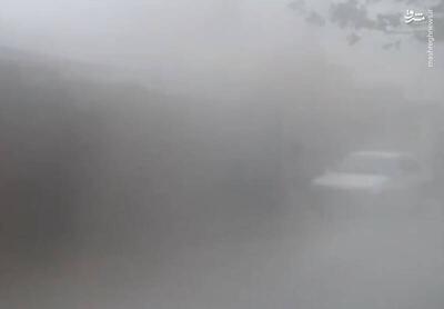 فیلم/ طوفان تندری در خرم‌آباد