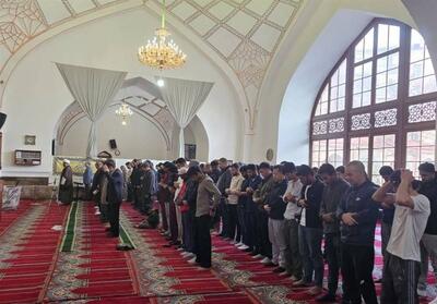 اقامه نماز عید فطر در مسجد کبود ایروان - تسنیم