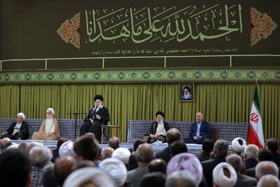 تصاویر: دیدار مسئولان نظام و سفرای کشورهای اسلامی با رهبر معظم انقلاب