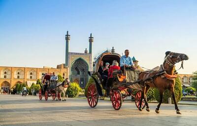 بازدید گردشگران از جاذبه‌های گردشگری اصفهان رکورد زد