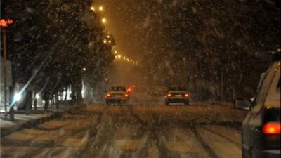 عکس | بارش برف سنگین در اصفهان؛ ارتفاع برف به 10 سانتی‌متر رسید