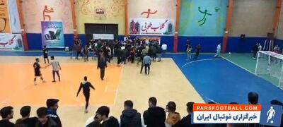 ضرب و شتم داوران در فینال جام رمضان - پارس فوتبال | خبرگزاری فوتبال ایران | ParsFootball