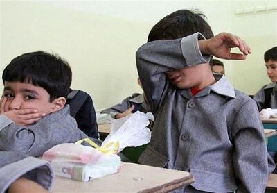 تصویر تلخ کتک خوردن دانش‌آموز توسط معلم؛ آموزش و پرورش سیستان اطلاعیه داد | رویداد24