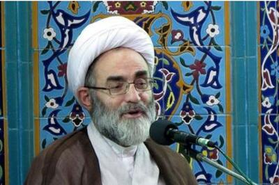 درخواست مهم امام جمعه رشت از نیروی انتظامی و بسیج درباره حجاب