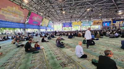 حضور اندک مردم در نمازجمعه تهران به امامت کاظم صدیقی در دانشگاه تهران