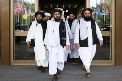 حضور مقامات طالبان در مراسم ختم اعضای خانواده اسماعیل هنیه