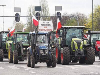 اعتراض گسترده کشاورزان لهستانی علیه واردات محصولات اوکراینی+ عکس