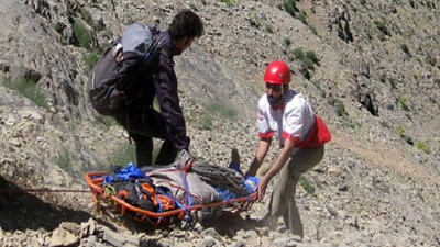 مرگ تلخ دختر ۱۴ ساله بر اثر سقوط از ارتفاعات آبشار سمیرم