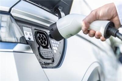 کلید کاهش انتشار کربن در خودروهای الکتریکی | شبکه اطلاع‌ رسانی طلا و ارز