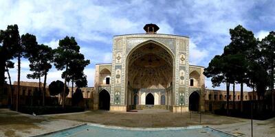 ویدیویی از یک عبادتگاه با معماری بی‌نظیر در قلب کویر در ایران! - چیدانه