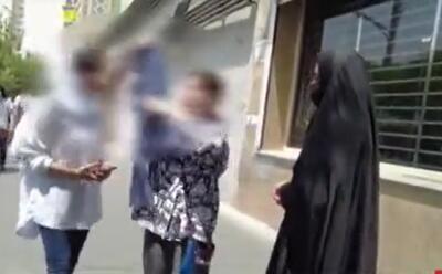 تصاویری از اجرای طرح عفاف و حجاب در تهران | نحوه تذکر پلیس به بی‌حجاب‌ها را ببینید