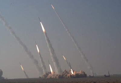ببینید |  شیرجه انبوه و گروهی موشک‌های بالستیک سپاه و اندک قلیل موشک‌های پدافندی اسرائیل