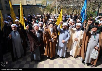تجمع طلاب و روحانیون در حمایت از عملیات سپاه علیه رژیم صهیونیستی - همدان- عکس خبری تسنیم | Tasnim