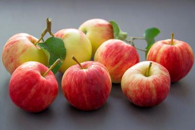 فواید استفاده از سیب در زمان‌های مختلف روز