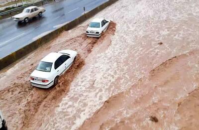 رانندگان از سفرهای غیرضروری به جنوب استان کرمان خودداری کنند