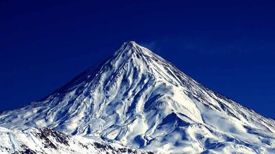 ویدئویی پربازدید از قله دماوند که تا به حال ندیده اید | رویداد24
