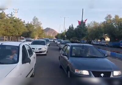 رژه خودرویی مردم نطنز در حمایت از پاسخ سپاه- فیلم دفاتر استانی تسنیم | Tasnim