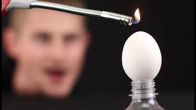 ۱۰ آزمایش علمی برتر و ترفندهای جادویی با تخم مرغ !