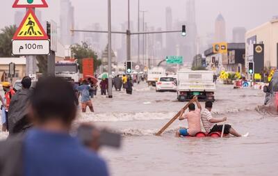 (ویدئو) بارش کم‌سابقه باران و جاری شدن سیل در دبی