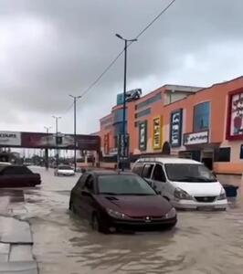 سیلاب و آبگرفتگی معابر در شهر درگهان، جزیره قشم + ویدئو